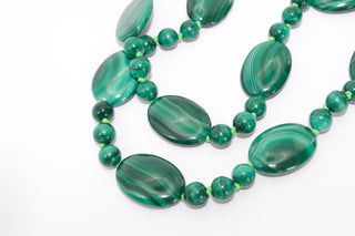 Ravello Malachite Necklace, graduated malachite beads on lime green thread with a 9k gold bolt ring clasp.